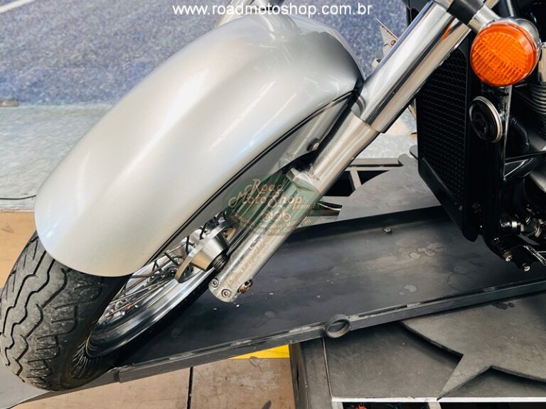 SHADOW 750 PRATA 18''_4