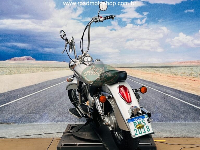 SHADOW 750 PRATA 18''_8