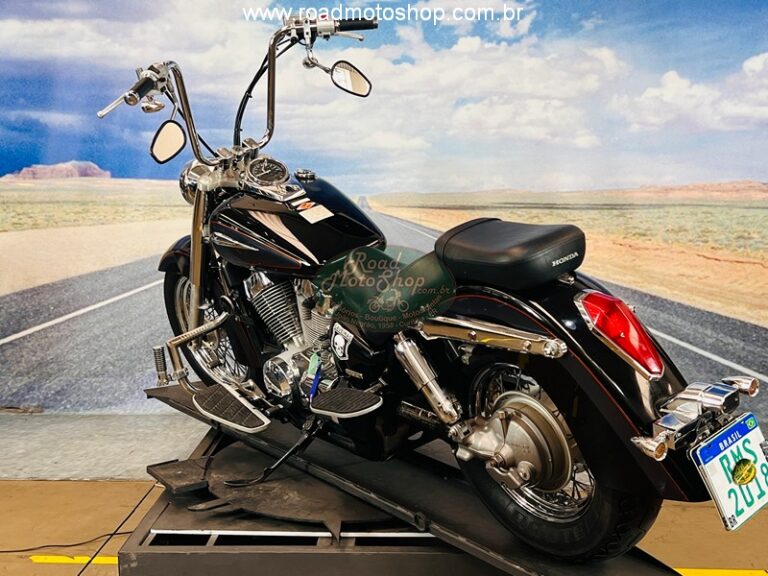 Shadow 750 preta com logo_13