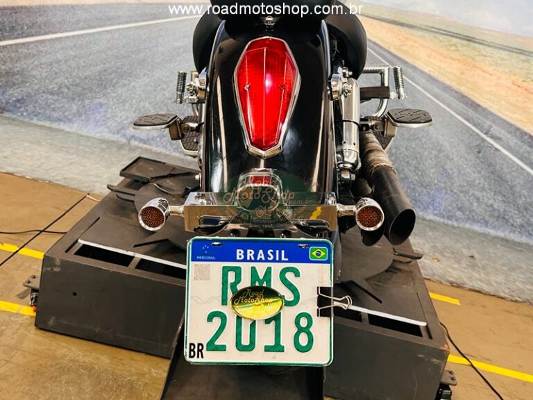 Shadow 750 preta com logo_14