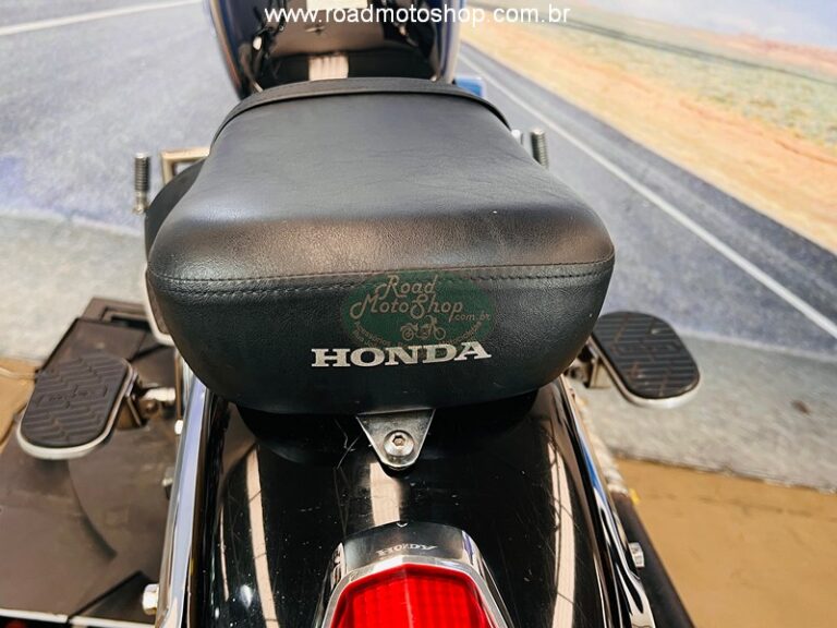 Shadow 750 preta com logo_18