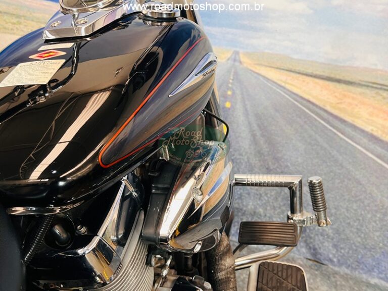 Shadow 750 preta com logo_19