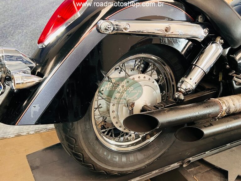 Shadow 750 preta com logo_4