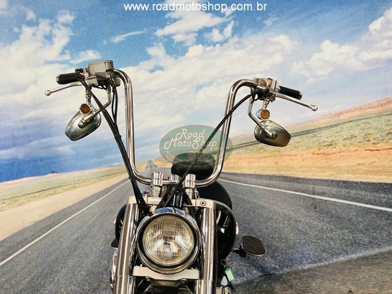 Shadow 750 preta com logo_7