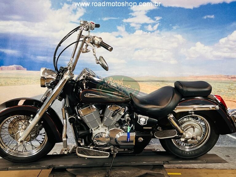 Shadow 750 preta com logo_9