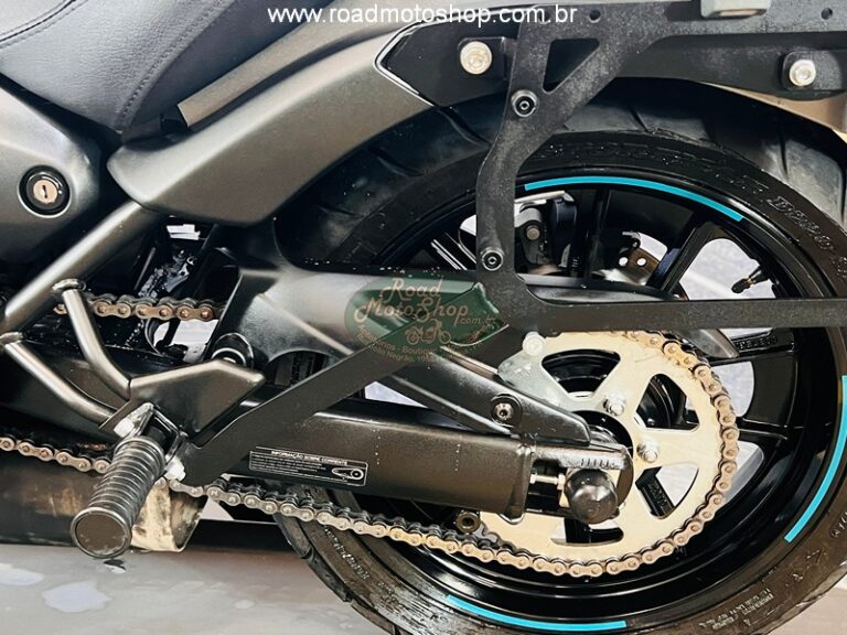 Vulcan 650 cafe 2025_15