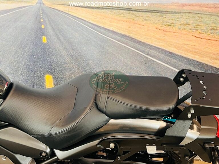 Vulcan 650 cafe 2025_16