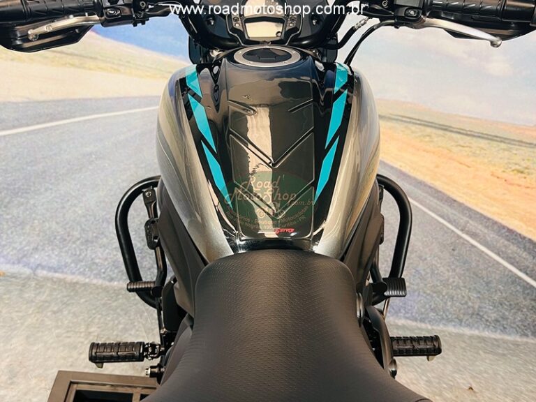 Vulcan 650 cafe 2025_20