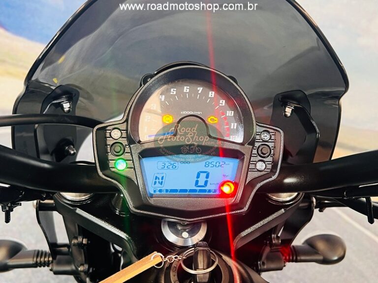 Vulcan 650 cafe 2025_3