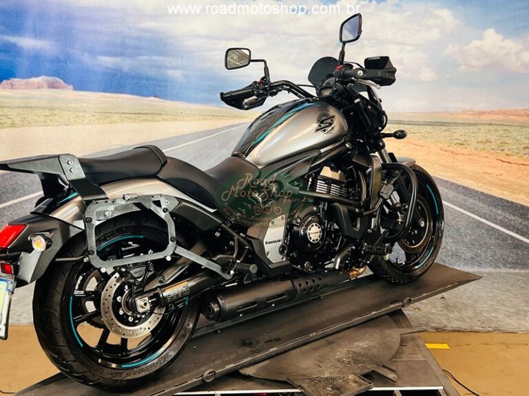 Vulcan 650 cafe 2025_4