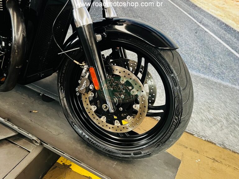 THUNDERBIRD PRETA 2013_5