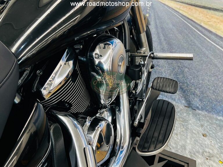 Vulcan 900 preta 2012_14