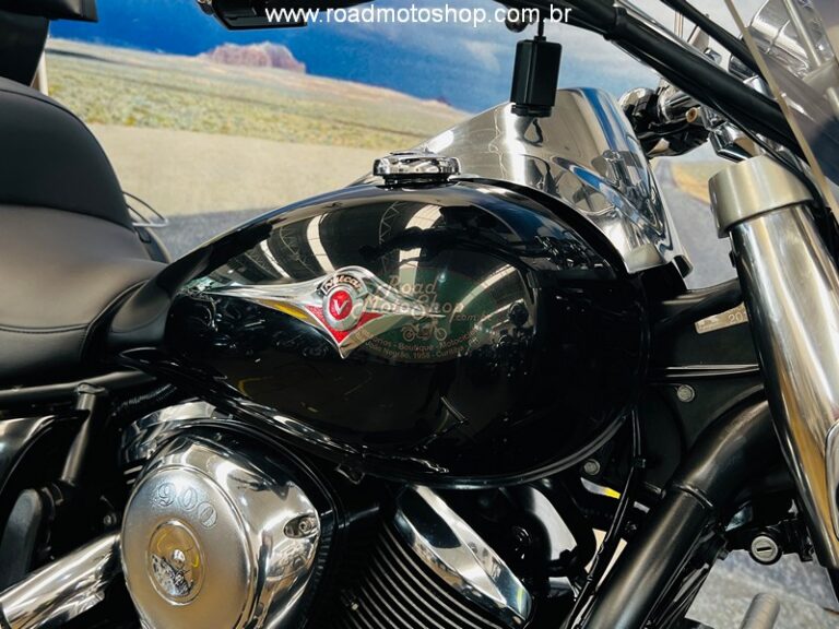 Vulcan 900 preta 2012_20