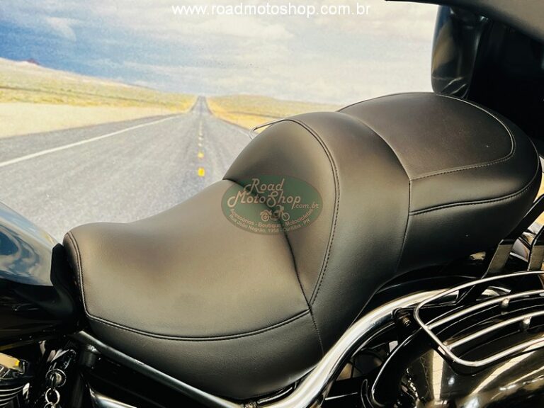 Vulcan 900 preta 2012_7