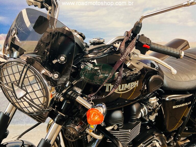 bonneville preta 800_11