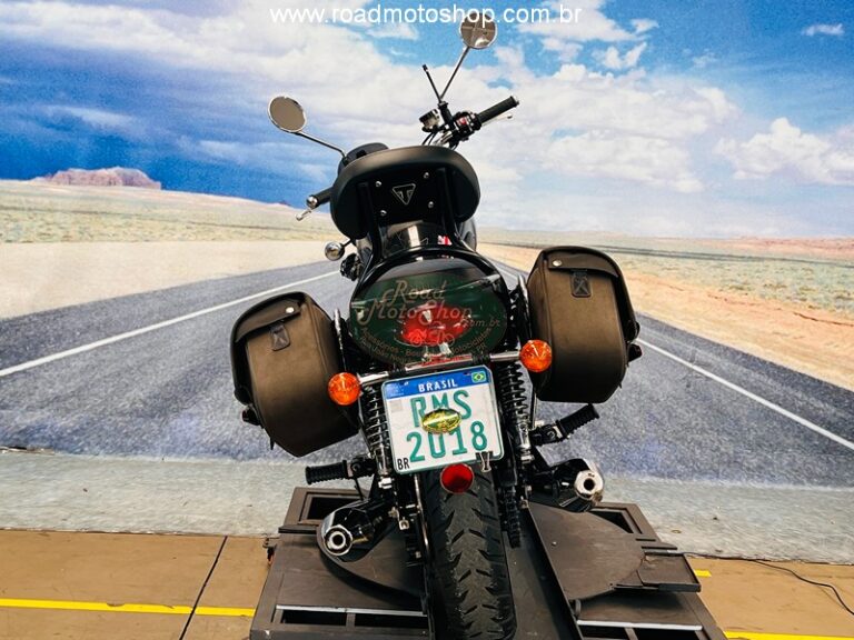 bonneville preta 800_16