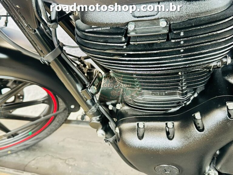 Classic 350 2025 Preta2