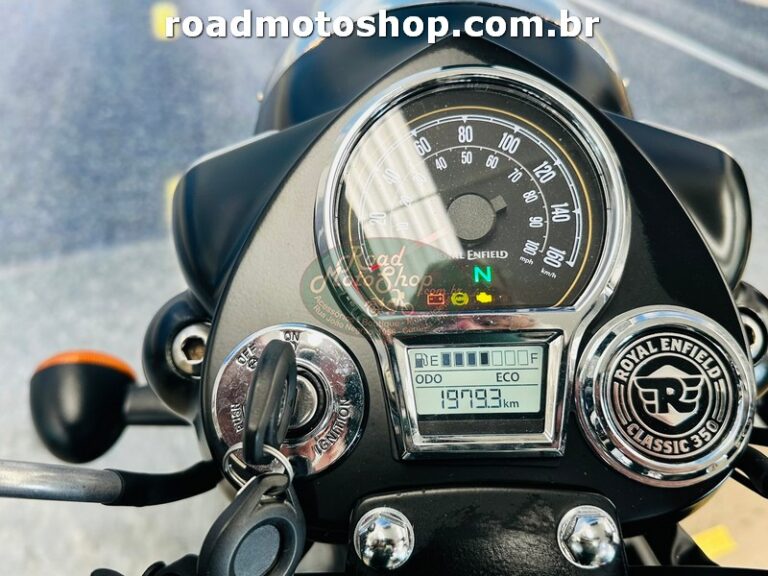 Classic 350 2025 Preta3