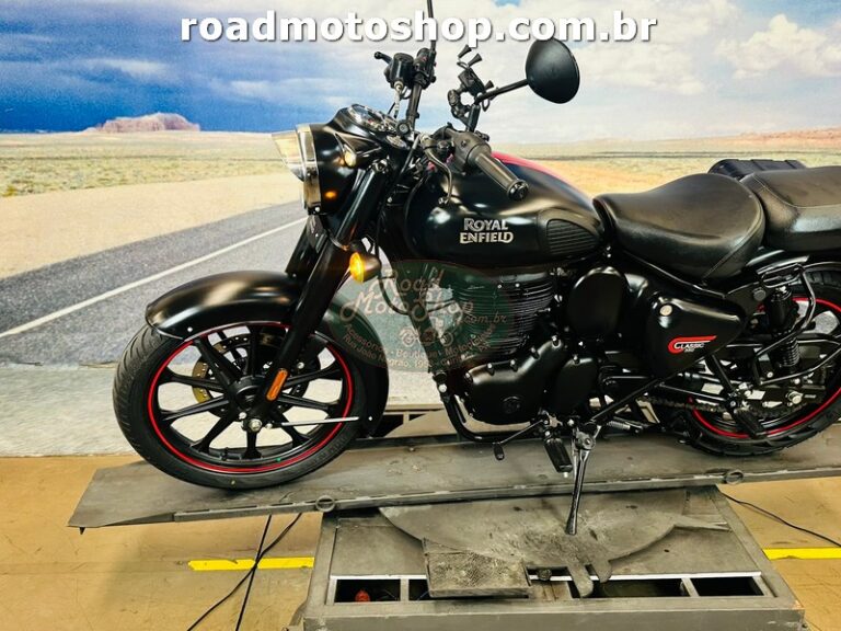 Classic 350 2025 Preta8