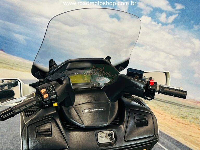 BURGMAN 650 BRANCA_12