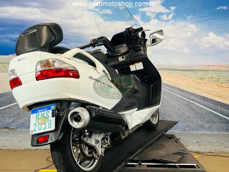 BURGMAN 650 BRANCA_16