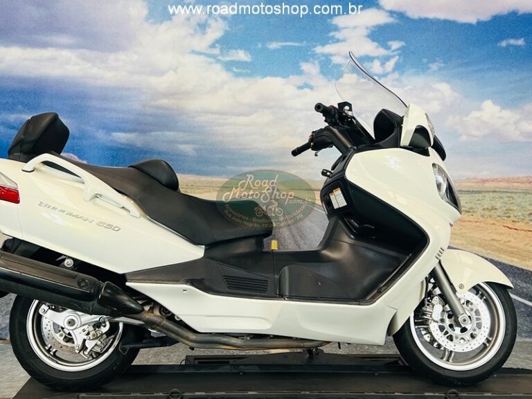 BURGMAN 650 BRANCA_17