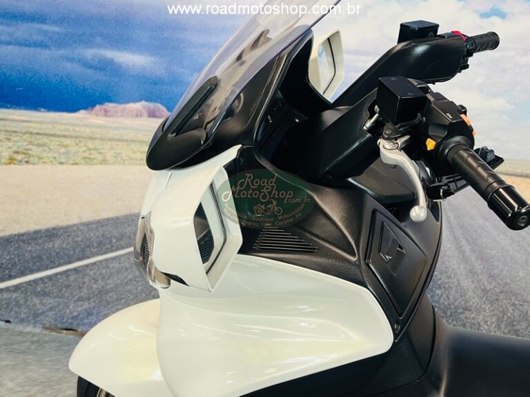 BURGMAN 650 BRANCA_5