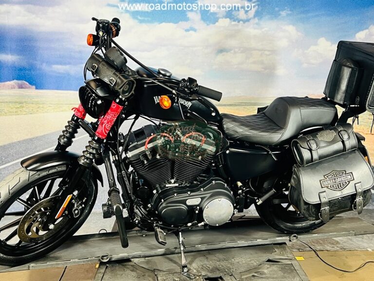 883 2014 AXEL