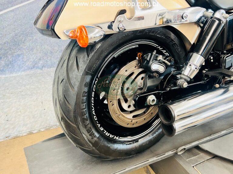 FAT BOB BEGE 2015_3