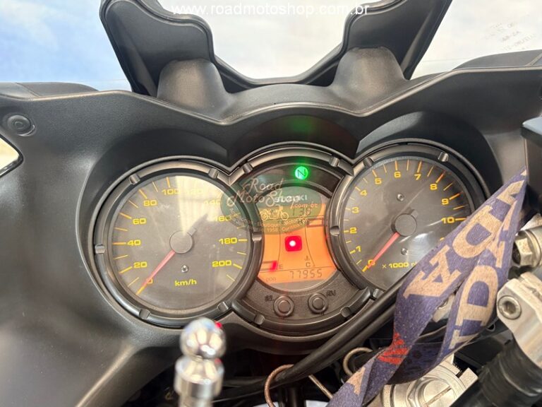 DL650 2012 PRETA_36
