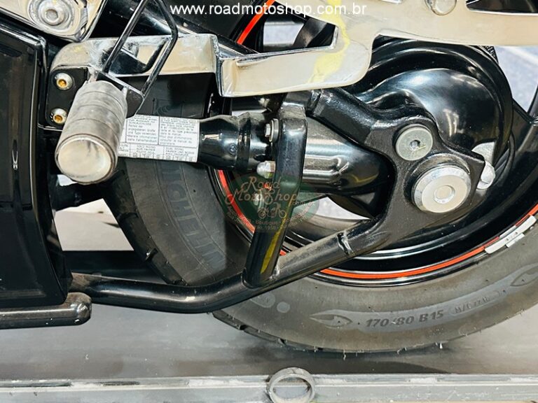 M800 2009 PRETA_10