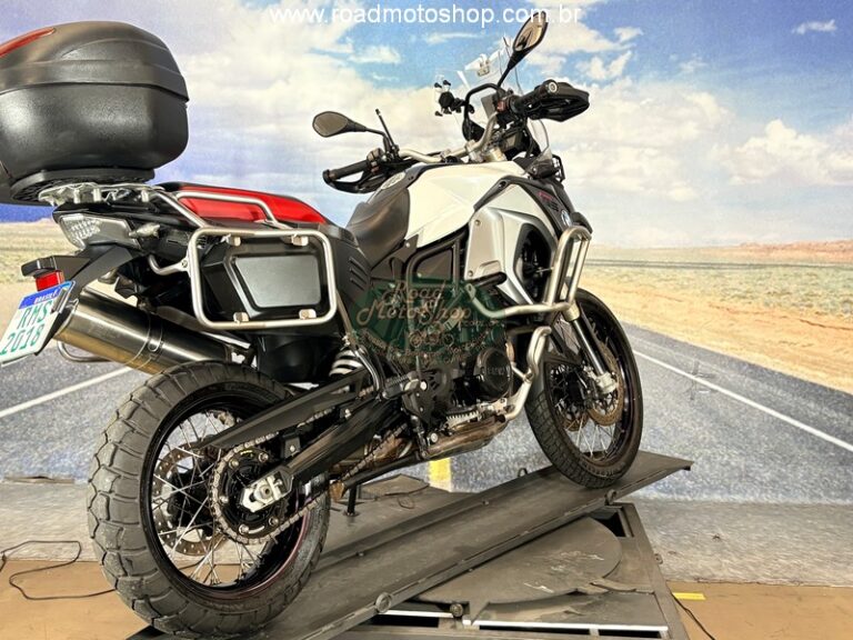 F800 Adventure branca_10