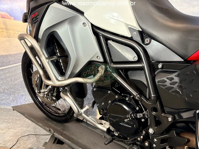 F800 Adventure branca_19