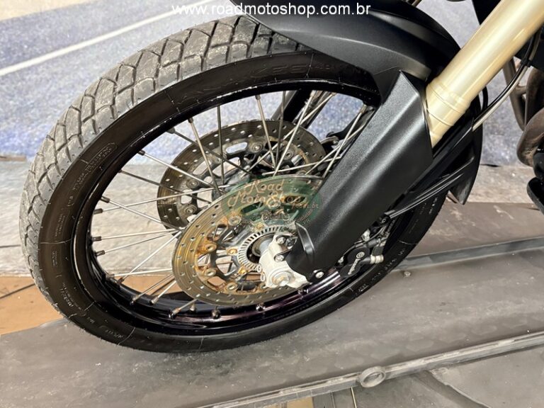 F800 Adventure branca_2