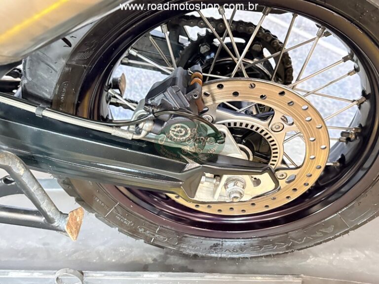 F800 Adventure branca_3