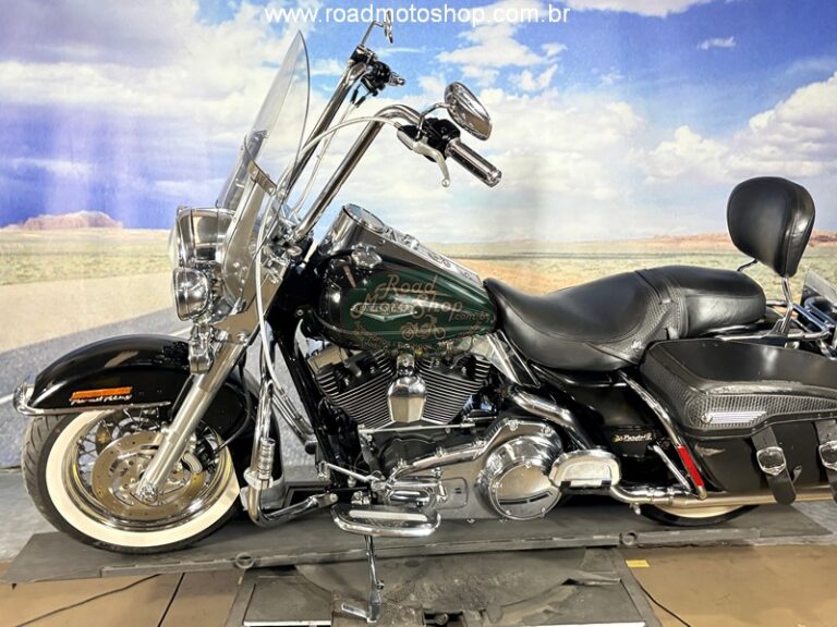 ROAD KING 2007 PRETA