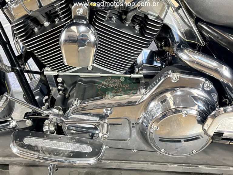 ROAD KING 2007 PRETA_4
