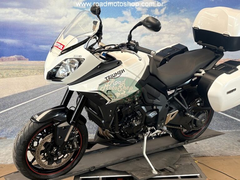 Triumph 1050 branca