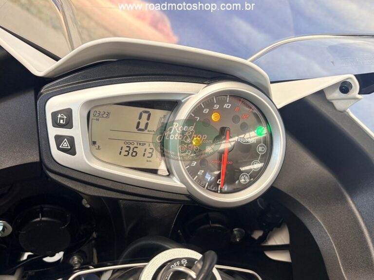 Triumph 1050 branca_20